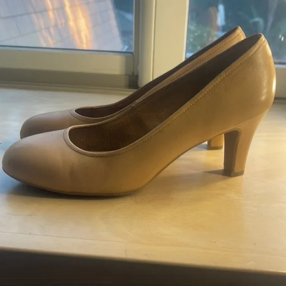 Soft pumps - Picture 2 of 5